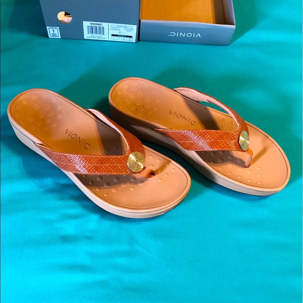 Vionic Pilar Platform Sandal size 9